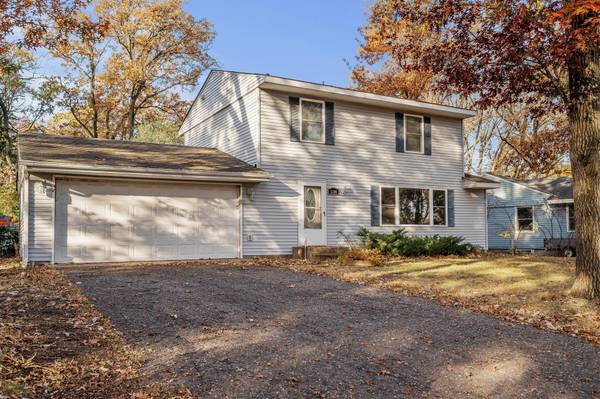 13395 Linwood Forest CIR, Champlin, MN 55316