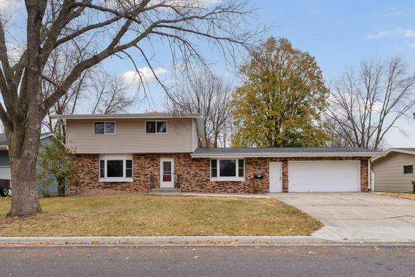 509 1st ST, Marshall, MN 56258