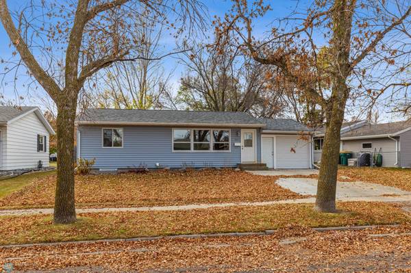 105 8th AVE E, West Fargo, ND 58078