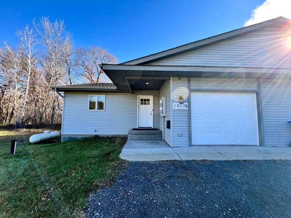 1917 Riverview LN, Star Prairie, WI 54025