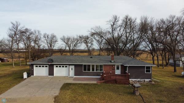 3912 75 HWY N, Moorhead, MN 56560