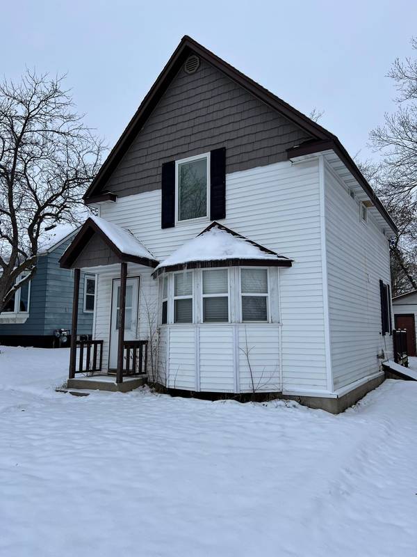 306 Curry AVE, Detroit Lakes, MN 56501