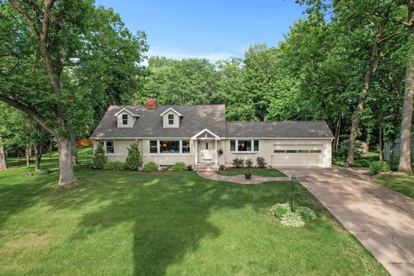 4703 Fairhills RD E, Minnetonka, MN 55345