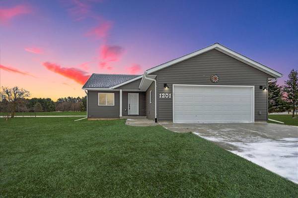 1201 Donald ST, Boyceville, WI 54725