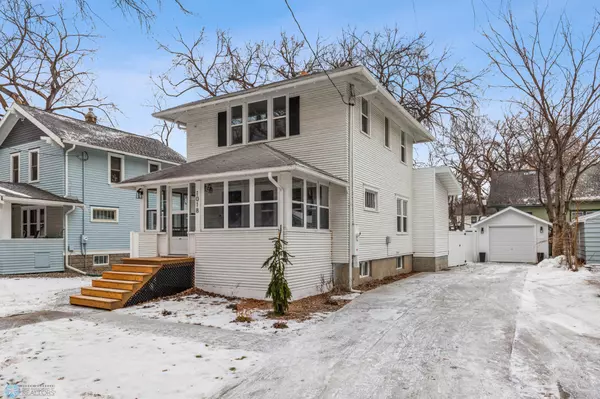 Fargo, ND 58103,1018 11th ST S