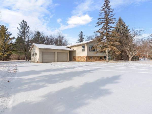 8250 Highland Scenic RD, Baxter, MN 56425