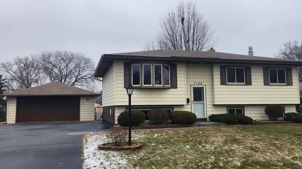 7148 Corliss WAY, Inver Grove Heights, MN 55076