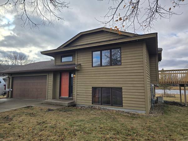 152 Sandpiper DR, Mankato, MN 56001