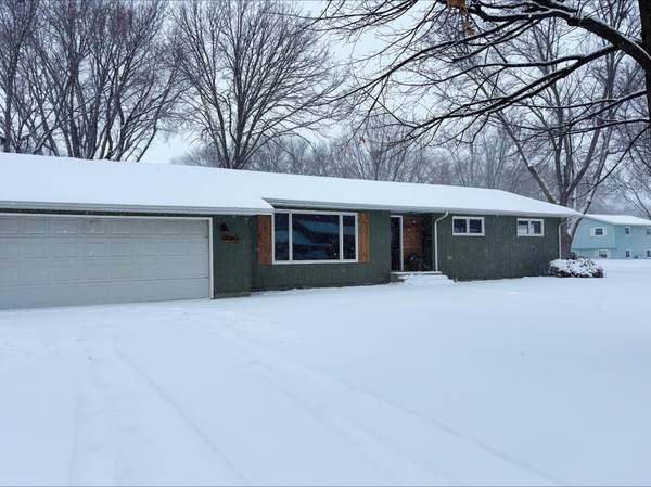 700 1st ST, Marshall, MN 56258