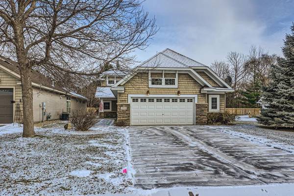 252 Lowell RD, Champlin, MN 55316