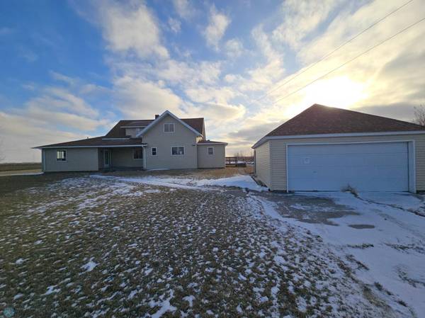 3905 160 1/2 AVE SE, Mapleton, ND 58059