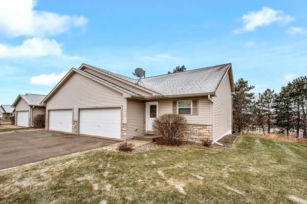 1515 Ponderosa LN, New Richmond, WI 54017