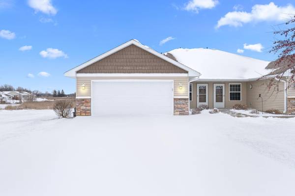 38249 Ewing CT, North Branch, MN 55056