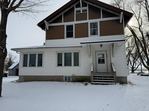 407 2nd ST, Delavan, MN 56023