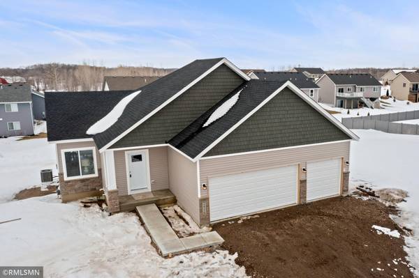 2420 14th ST NE, Faribault, MN 55021