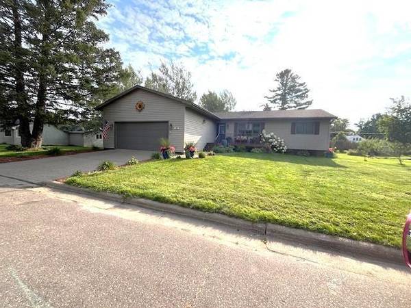 705 8th ST SW, Little Falls, MN 56345