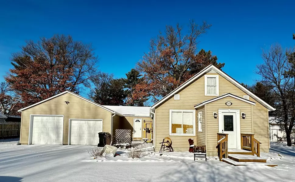 7670 Elizabeth ST, Siren, WI 54872