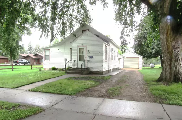 335 Thielke AVE, Appleton, MN 56208