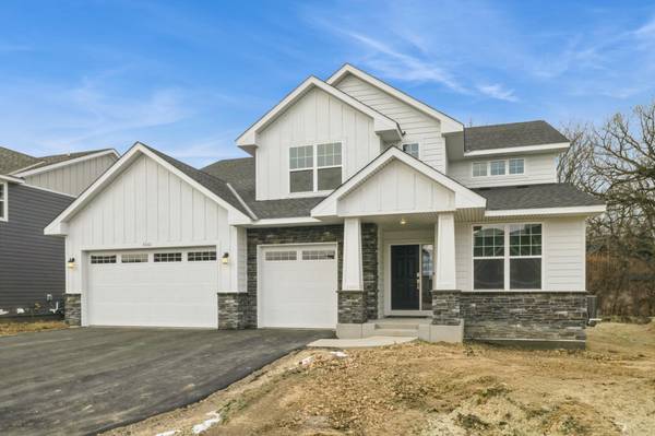 3061 Sugar Maple DR, Chaska, MN 55318