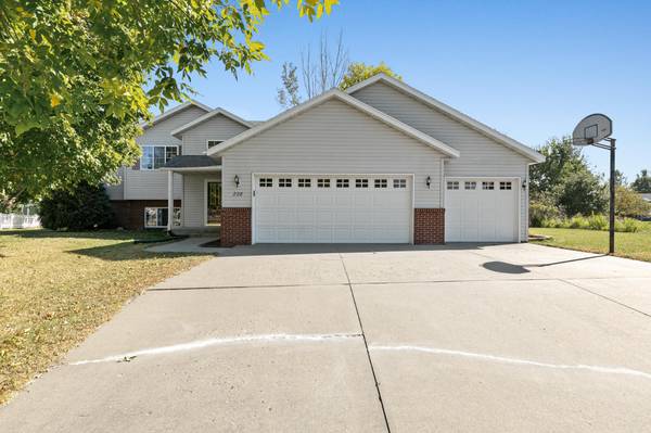 228 Sundance RD, Sartell, MN 56377