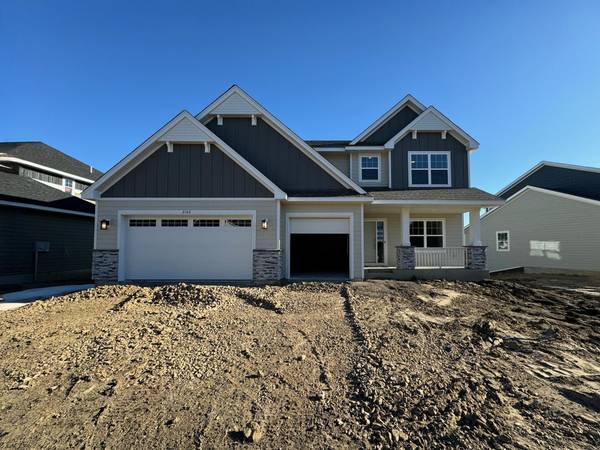 3102 Sugar Maple DR, Chaska, MN 55318