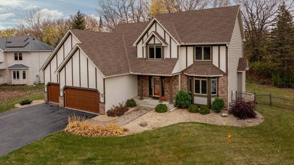 9949 Lee DR, Eden Prairie, MN 55347