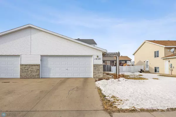 Fargo, ND 58103,1939 50th ST S