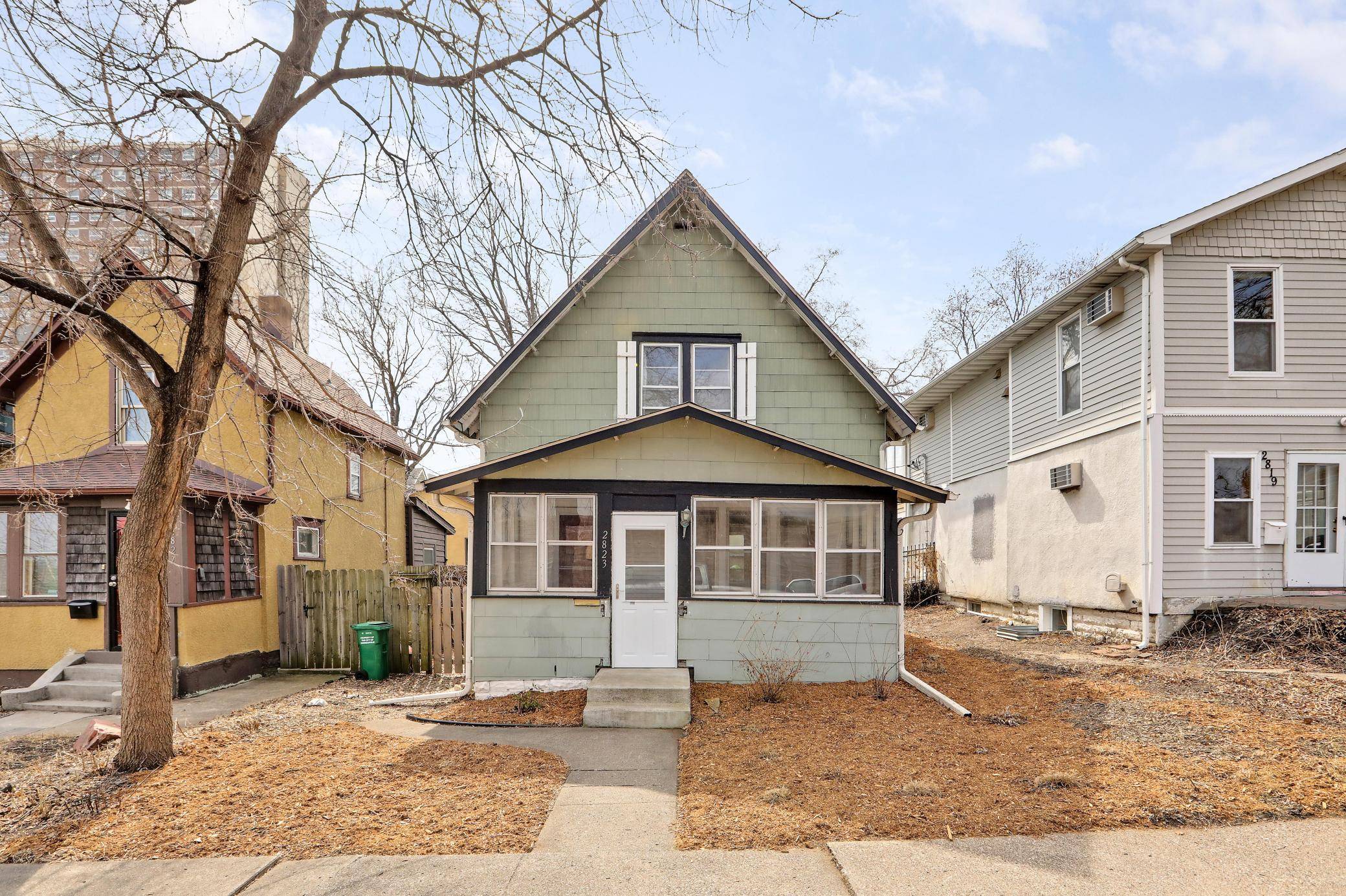 2823 9th ST, Minneapolis, MN 55406
