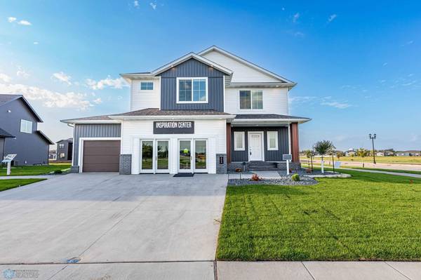 904 51ST AVE W, West Fargo, ND 58078