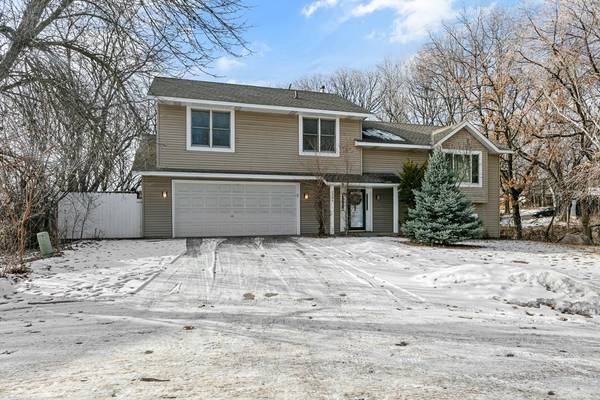 2184 Bonnie LN, Saint Paul, MN 55119