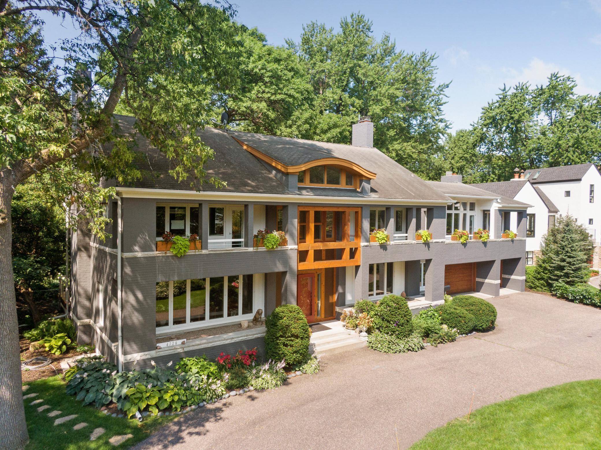 4728 Lake Harriet Pkwy, Minneapolis, MN 55410