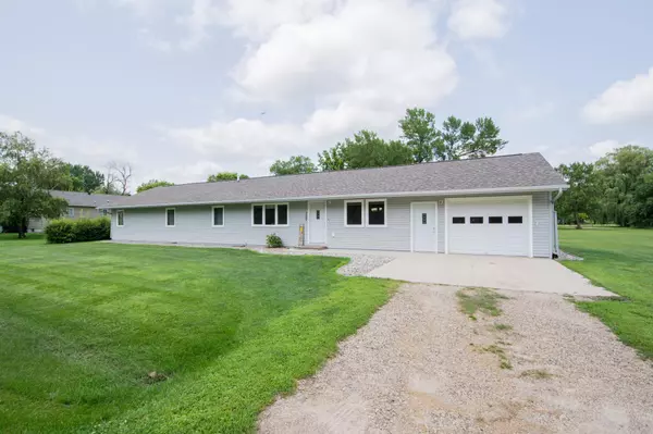 107 1st ST, Campbell, MN 56522