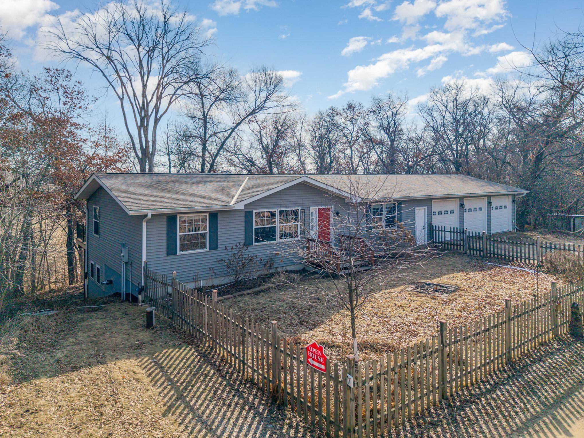 1477 County Road GG, New Richmond, WI 54017