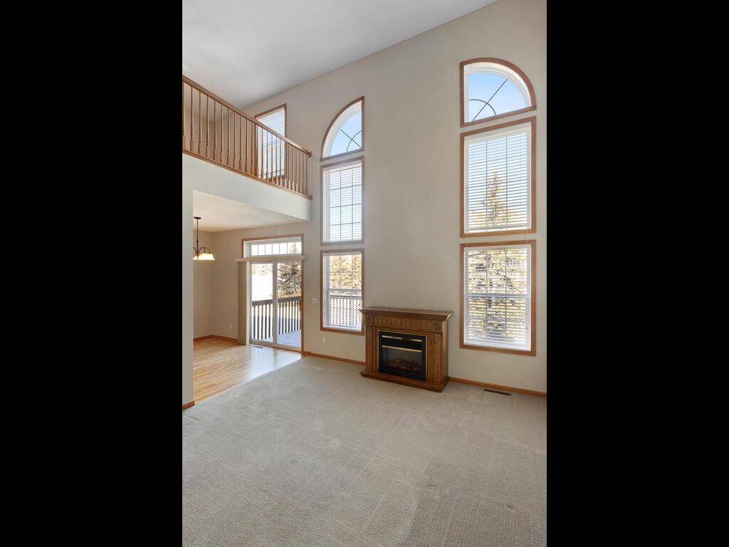 15238 Florist CIR, Apple Valley, MN 55124