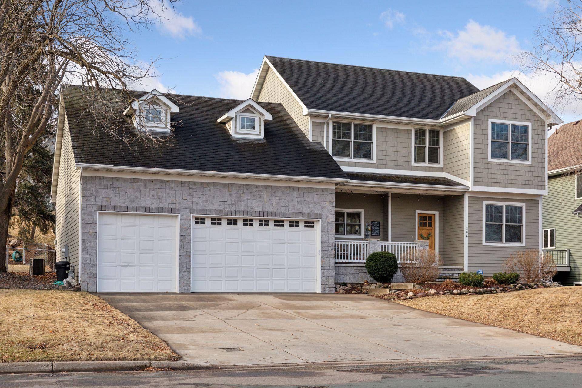 1308 Skywood LN NE, Fridley, MN 55421