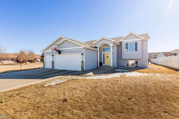 4248 Russet AVE S,  Fargo,  ND 58104