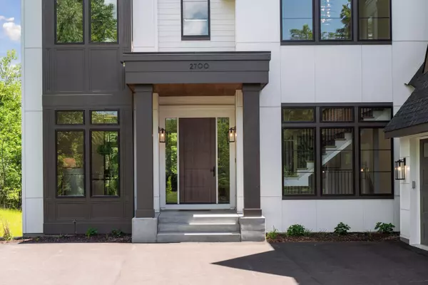 2700 White Oak CIR, Orono, MN 55356