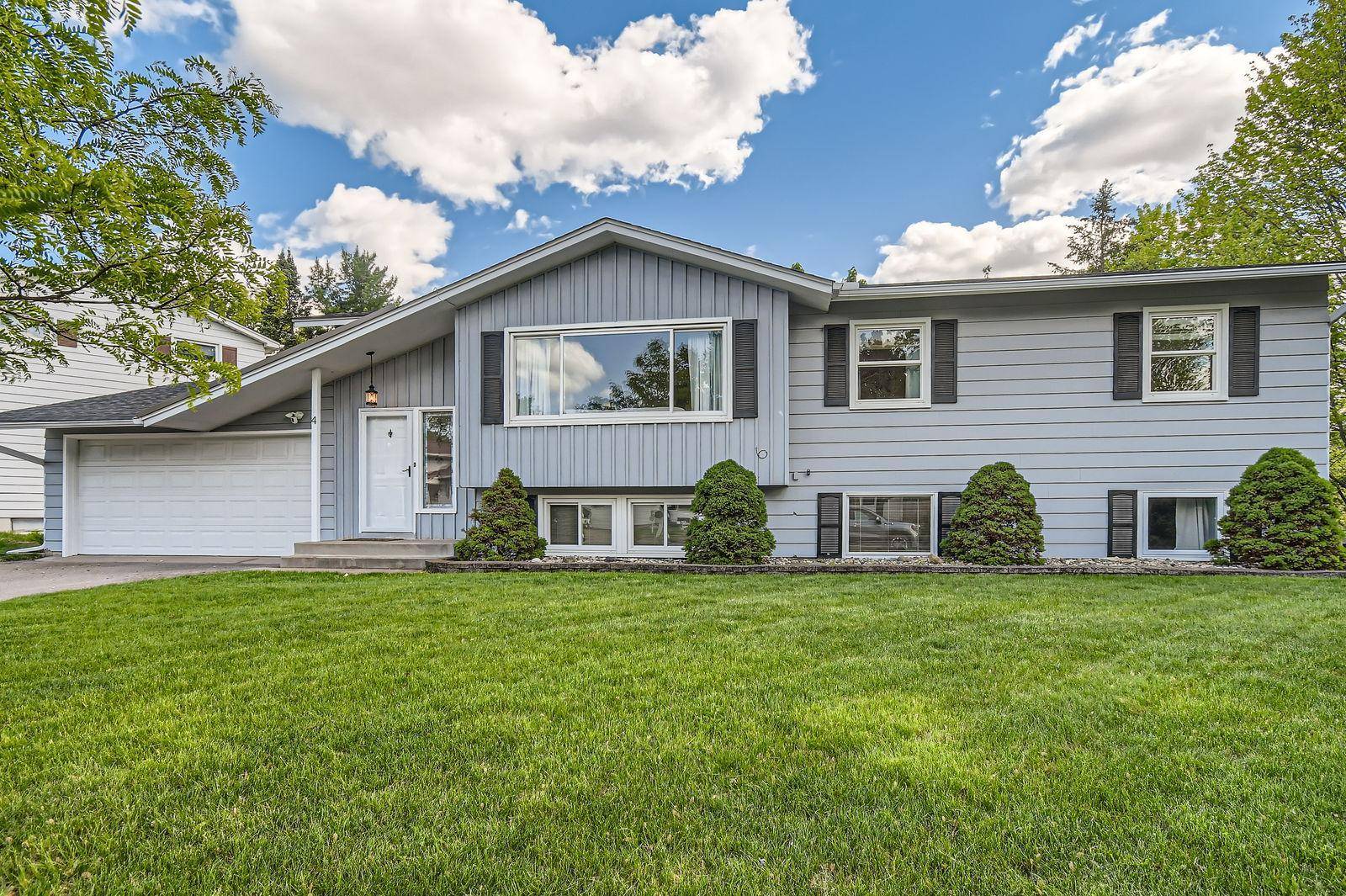 4 Battle Creek CT, Saint Paul, MN 55119