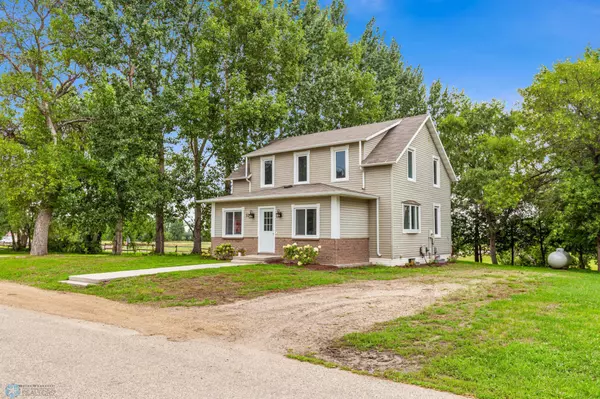 10 3rd ST, Arthur, ND 58006