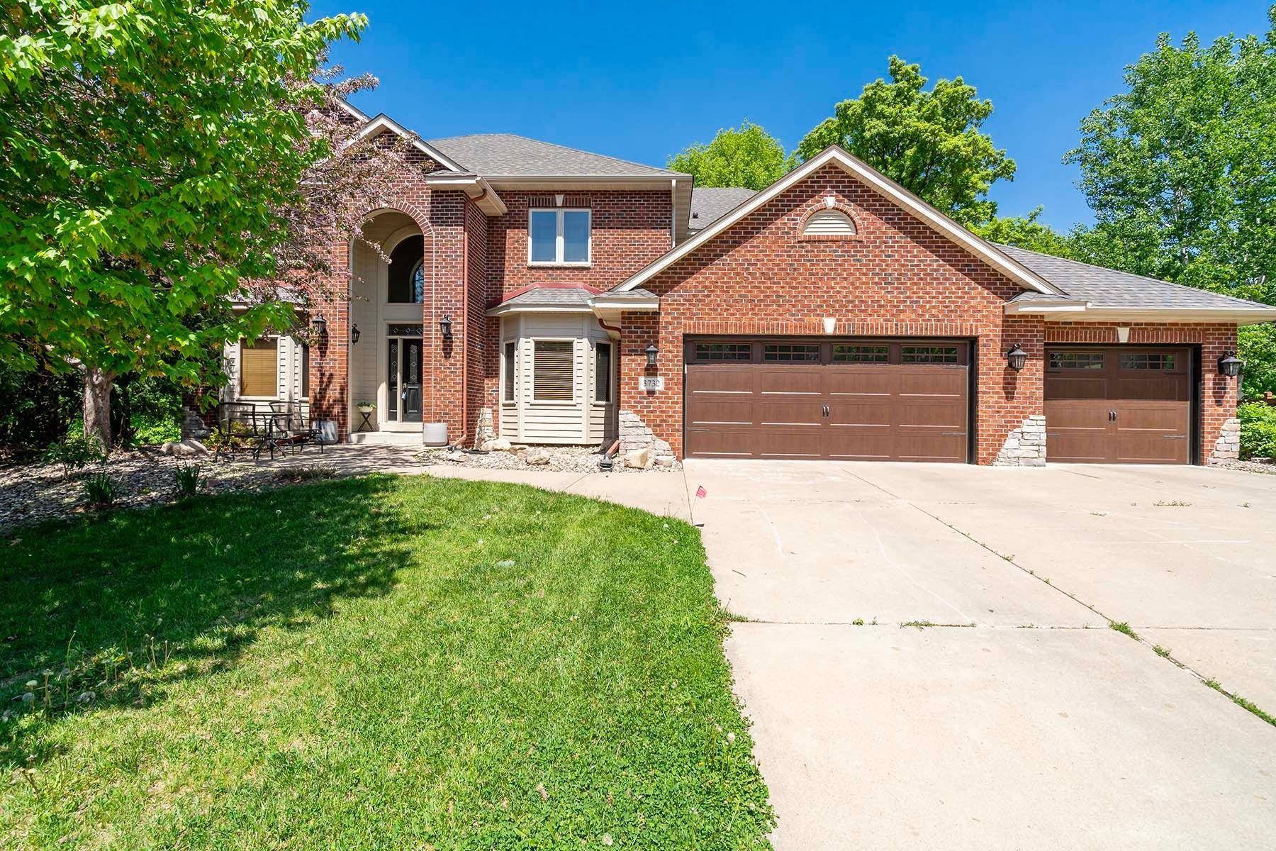 3732 Jeffers CT NW, Prior Lake, MN 55372