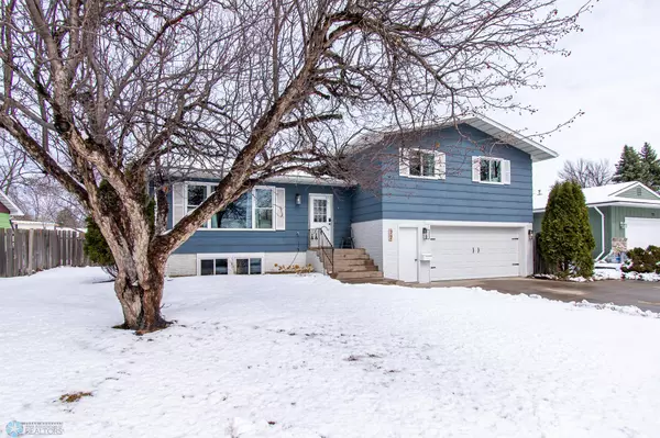 Fargo, ND 58102,77 28th AVE N