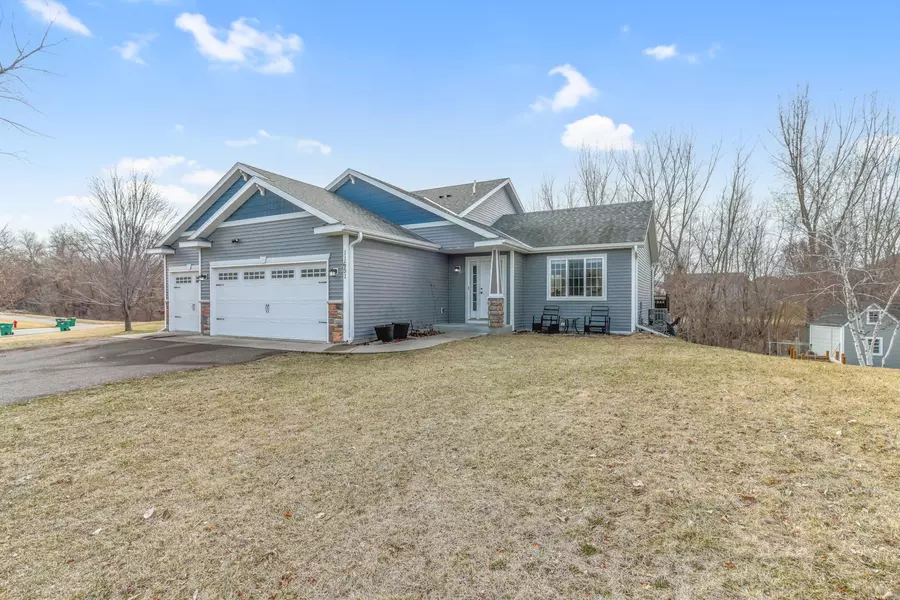 11651 77th ST NE, Albertville, MN 55301