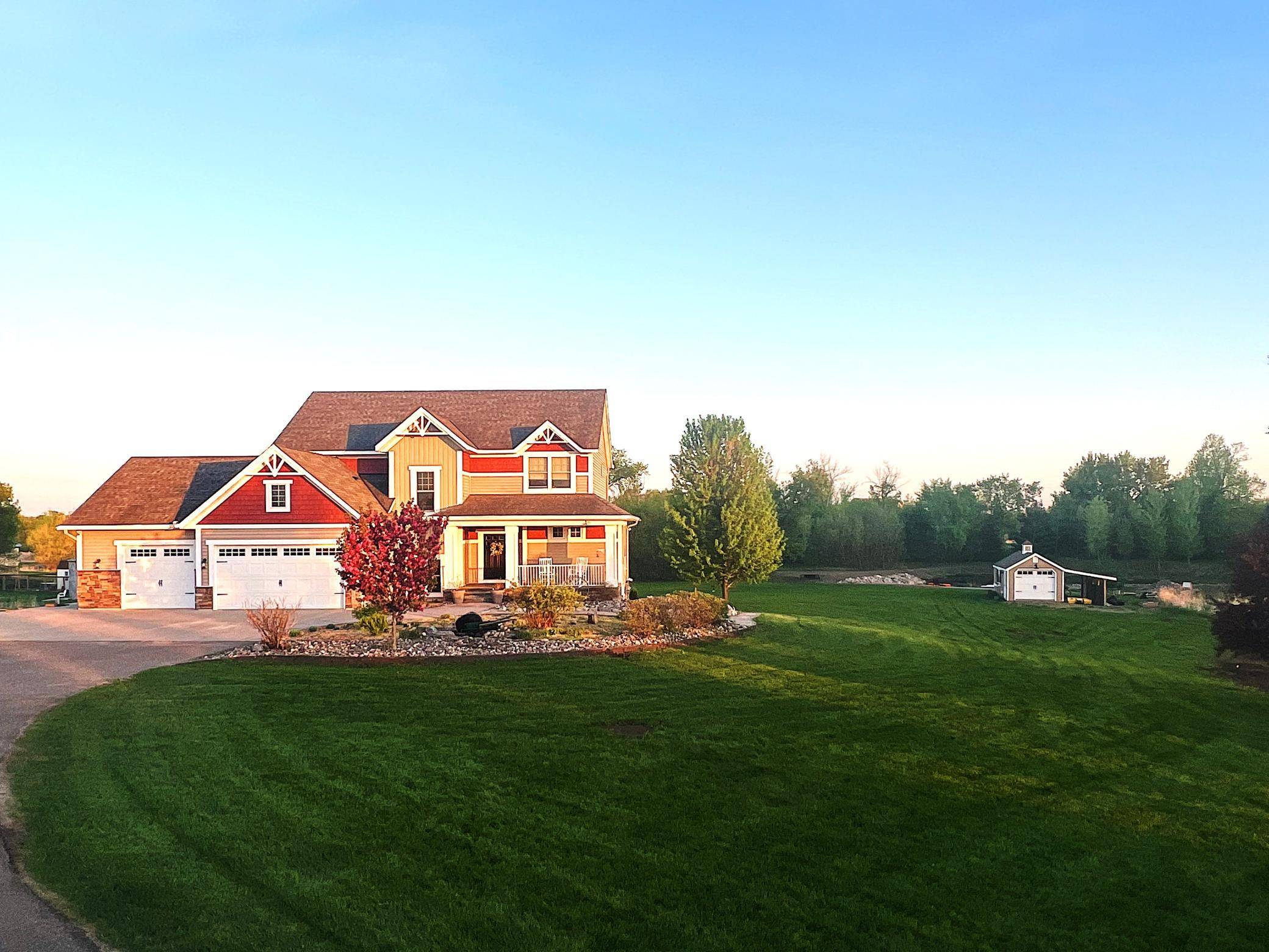 11460 Eagle Creek LN, Rogers, MN 55374