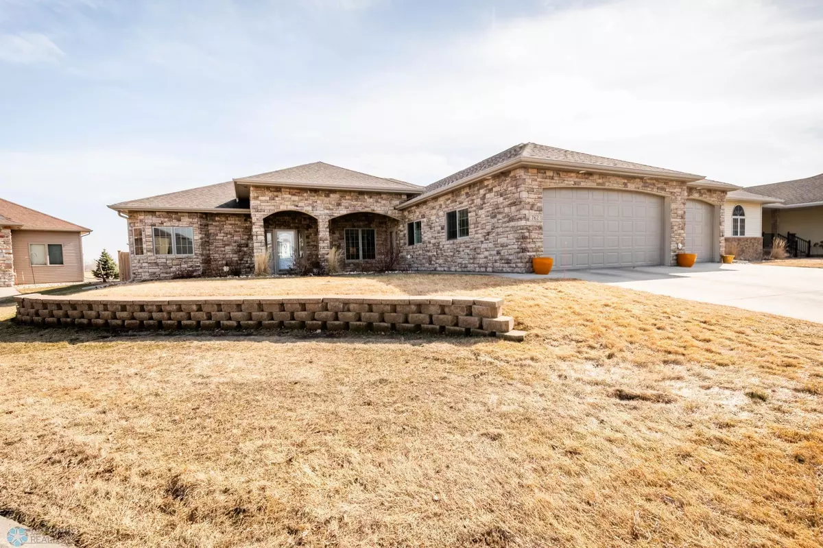 Moorhead, MN 56560,762 36th ST S