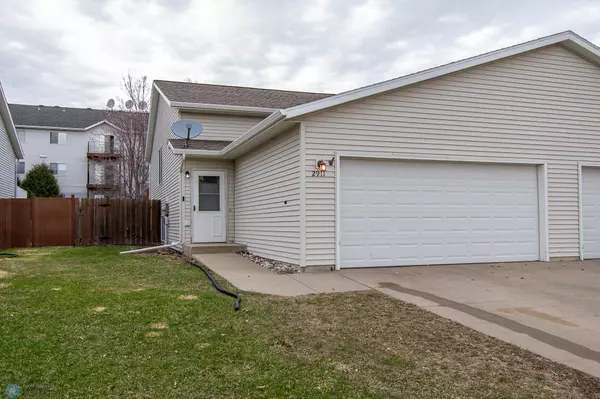 Fargo, ND 58104,2911 Dakota Park CIR S