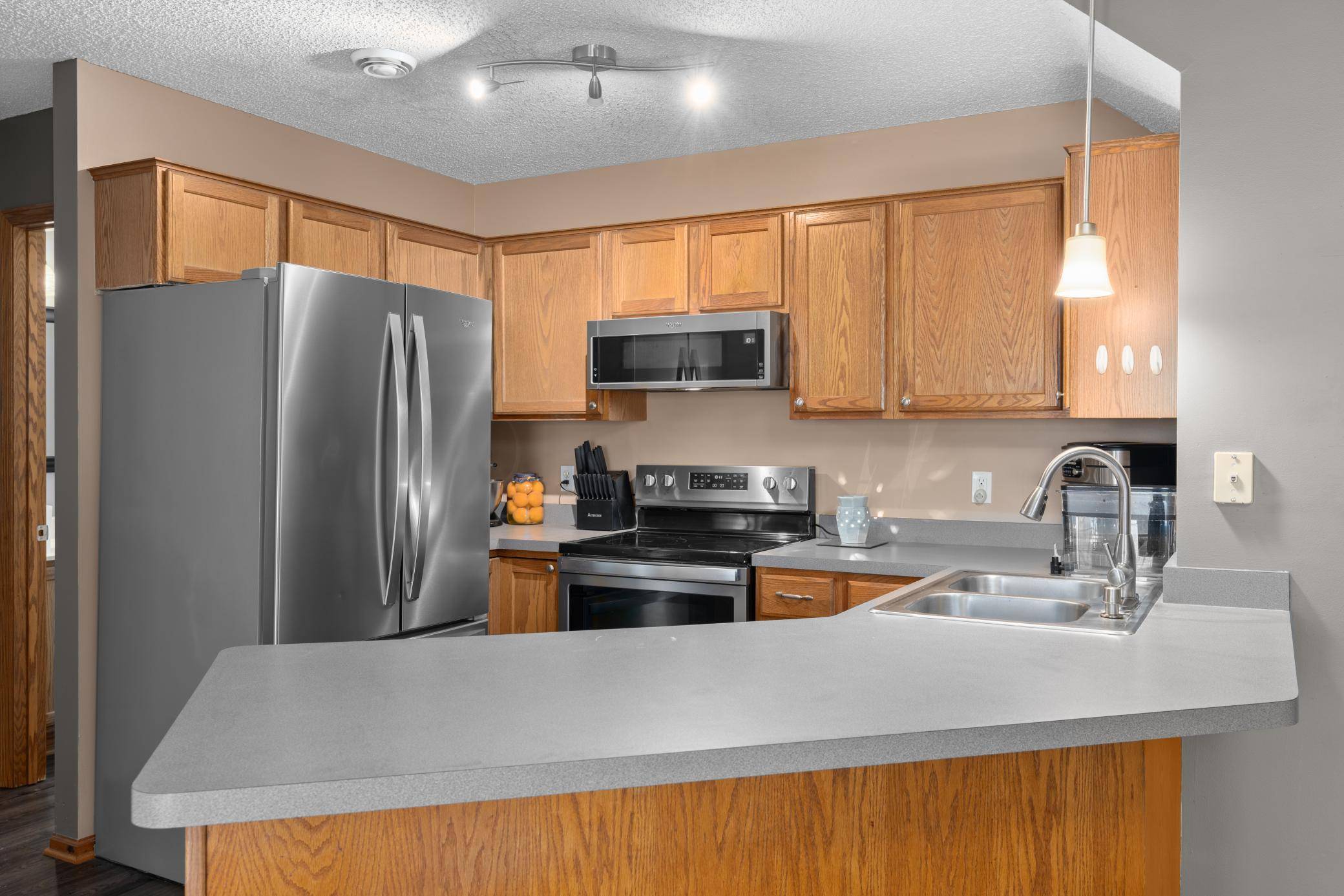 Woodbury, MN 55125,8614 Quarry Ridge LN