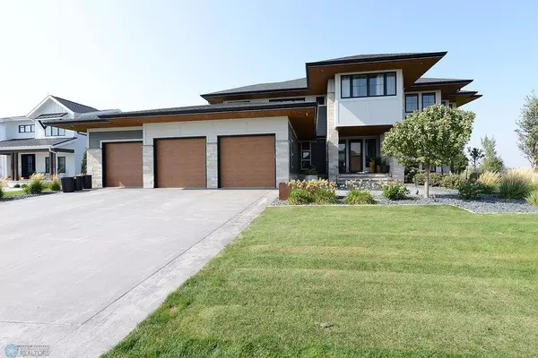 Fargo, ND 58104,6053 Wildflower DR S