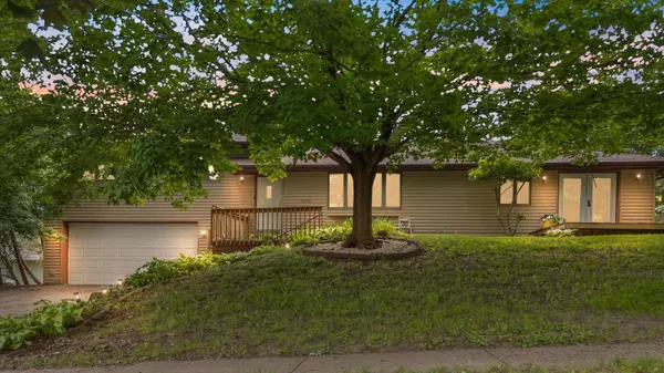 7872 142nd ST W, Apple Valley, MN 55124