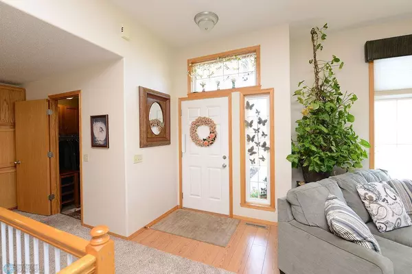 West Fargo, ND 58078,1695 Oakwood DR