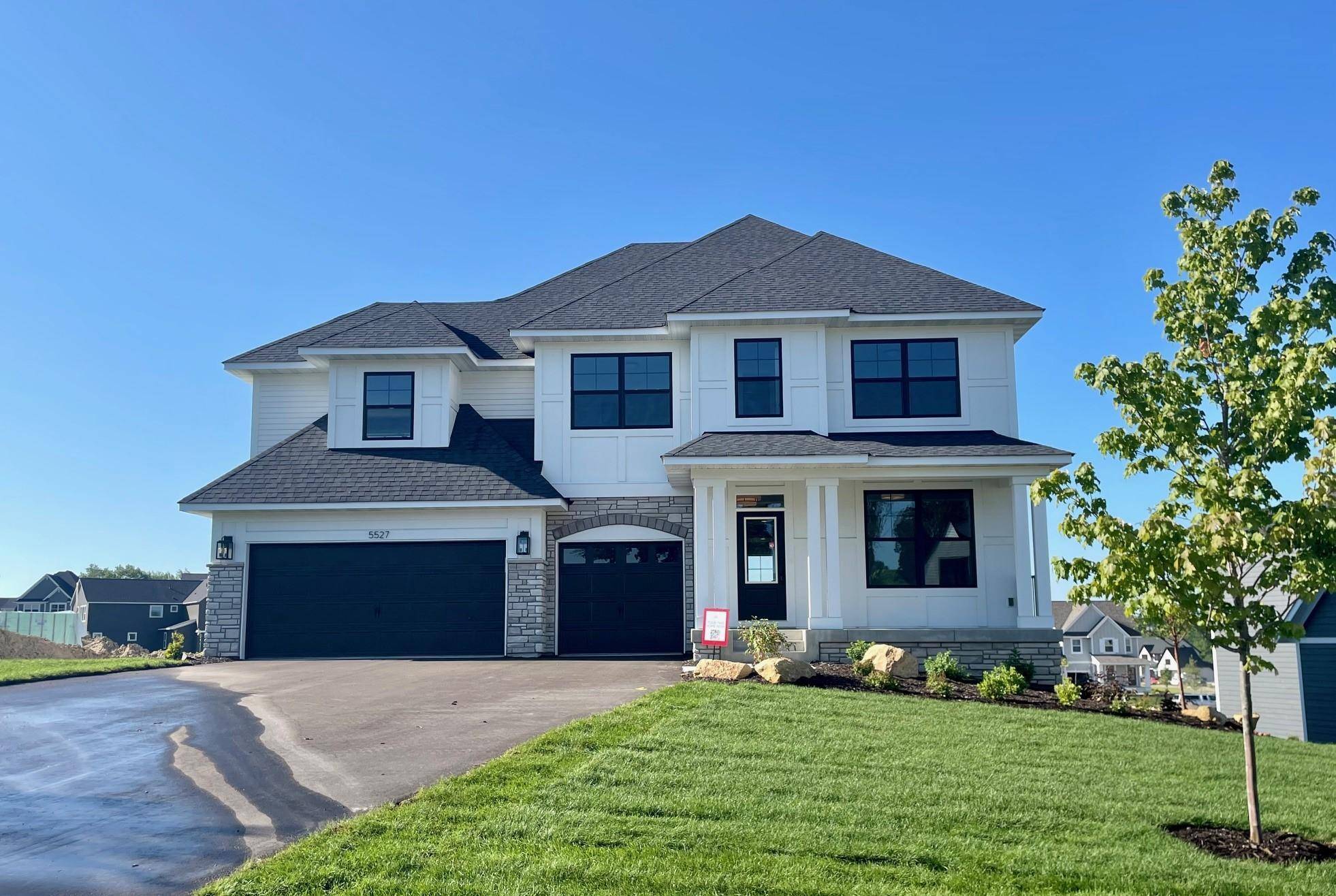 5527 Scenic Loop RUN, Chaska, MN 55386